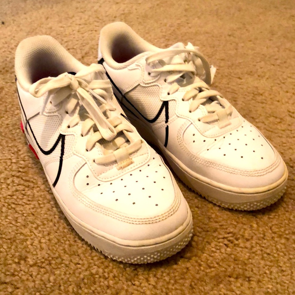 Air Force one reacts